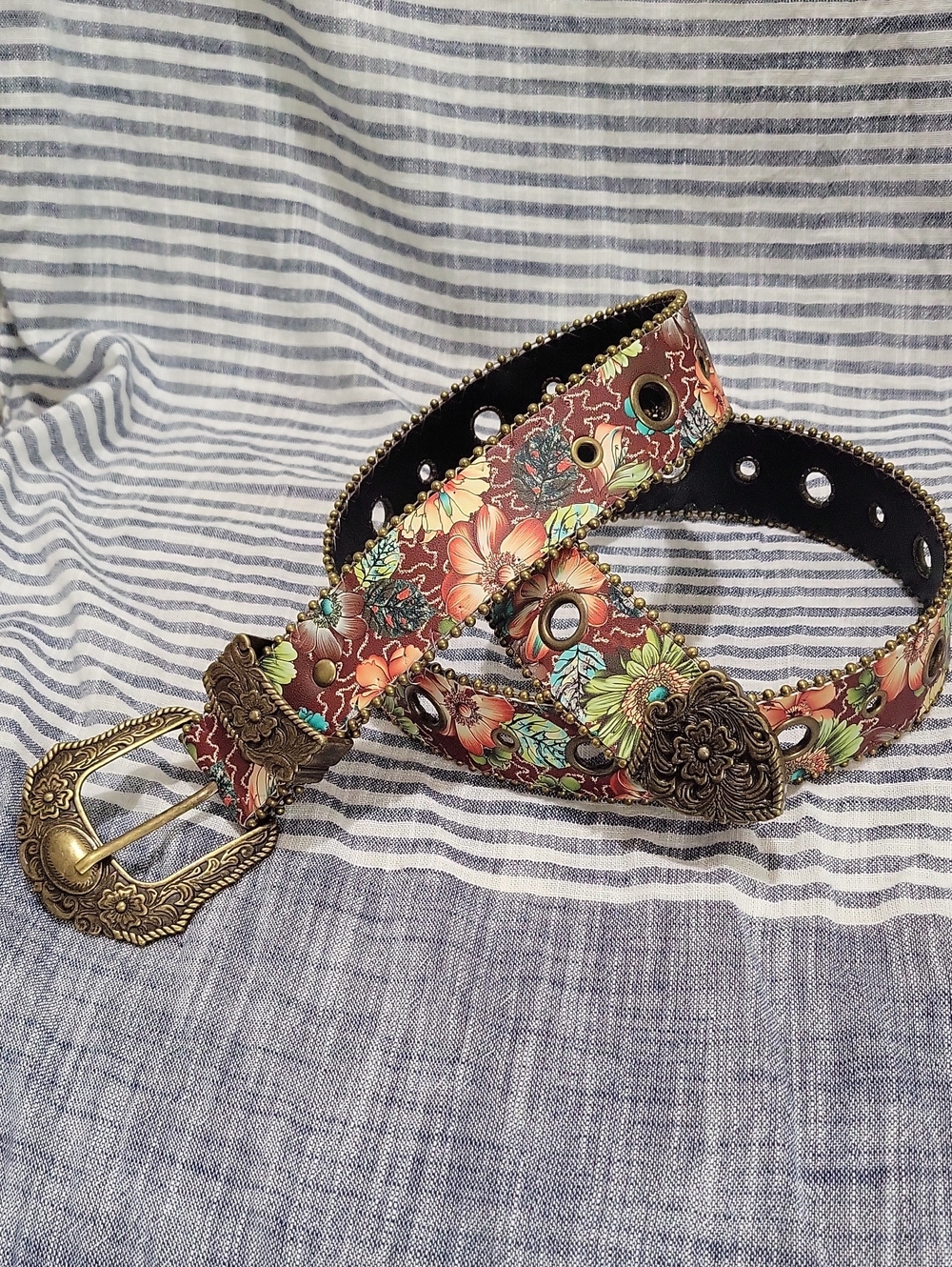 Floral Embossed Womens Faux Leather Belt, Western Boho, Ornate Sz M/L